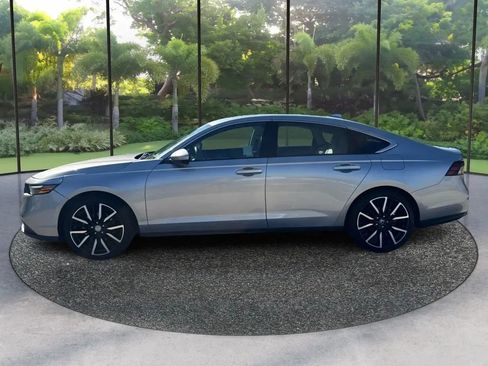 Used 2024 Honda Accord EX image 8