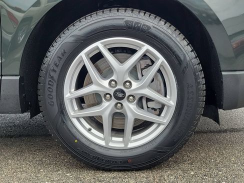 Certified 2024 Ford Edge SEL w/ Convenience Package AWD/4WD image 9