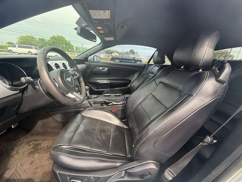 Used 2016 Ford Mustang Premium RWD image 12