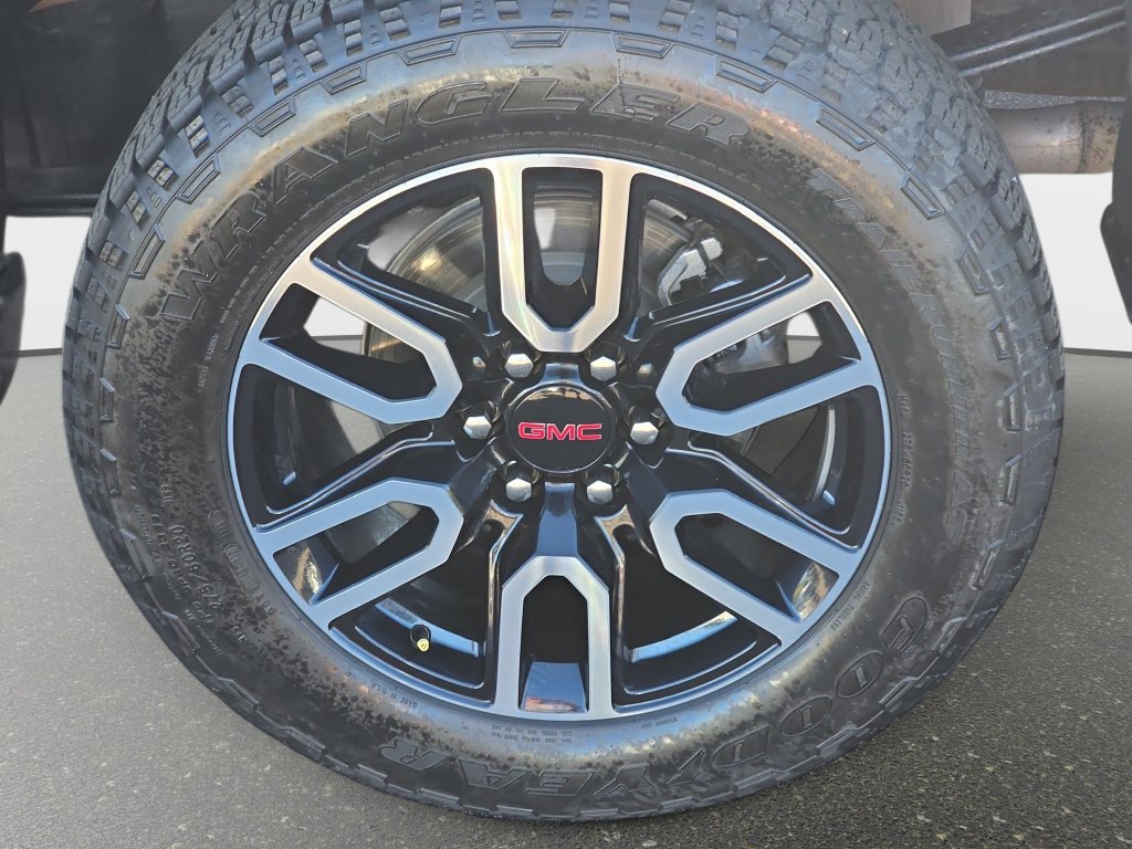 Used 2026 GMC Sierra 1500 AT4 w/ AT4 Premium Package AWD/4WD image 35
