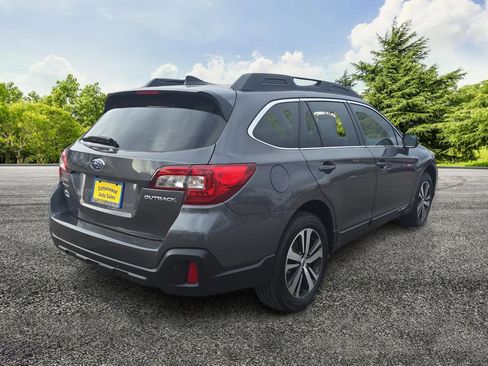 Used 2018 Subaru Outback 2.5i Limited image 7