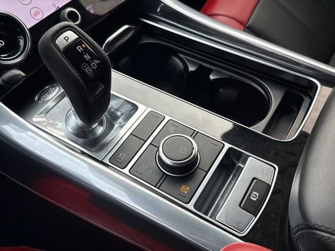 Used 2021 Land Rover Range Rover Sport HST image 27