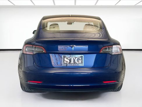 Used 2018 Tesla Model 3 Long Range image 5