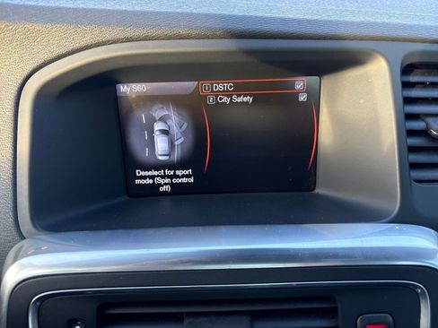 Used 2012 Volvo S60 T5 w/ Climate Pkg image 19