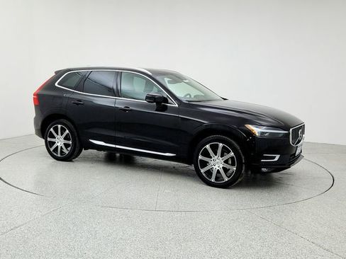 Used 2021 Volvo XC60 T5 Inscription w/ Advanced Package image 3