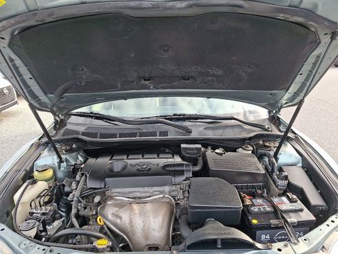 Used 2011 Toyota Camry LE image 26