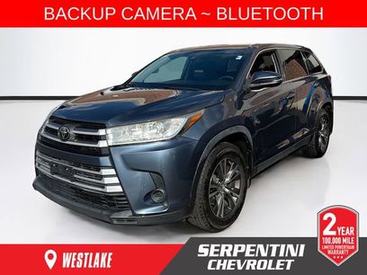 Used 2019 Toyota Highlander LE
