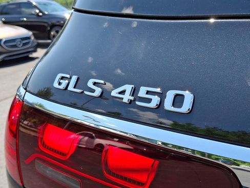 Certified 2026 Mercedes-Benz GLS 450 4MATIC image 32