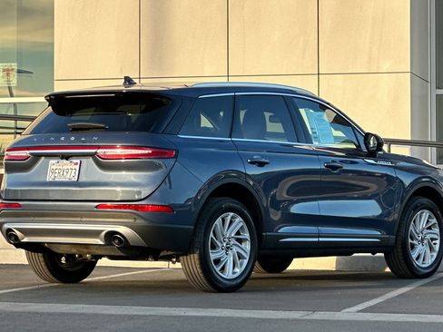 Used 2022 Lincoln Corsair FWD image 3