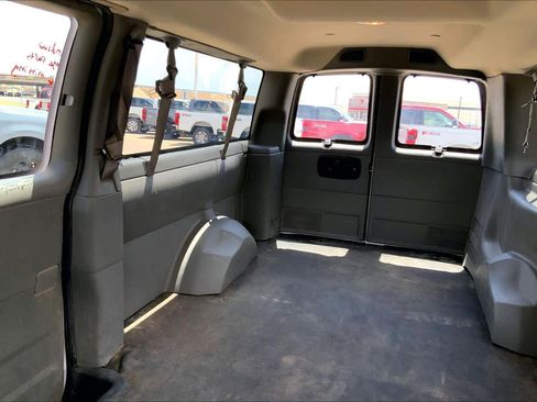 Used 2019 Chevrolet Express 3500 LT w/ LT Preferred Equipment Group RWD image 20