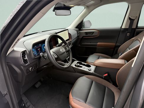 Used 2025 Ford Bronco Sport Outer Banks w/ Outer Banks Tech Package+ AWD/4WD image 4