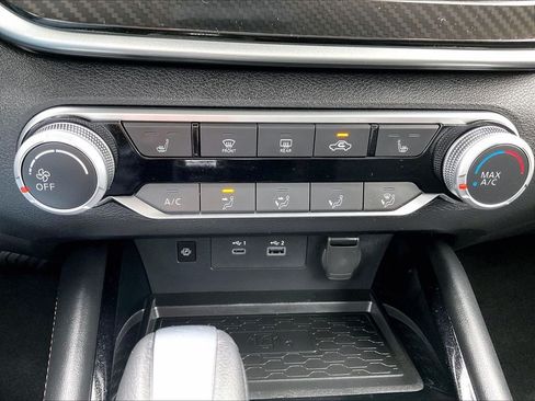 Used 2024 Nissan Altima 2.5 SR w/ SR Premium Package AWD/4WD image 26