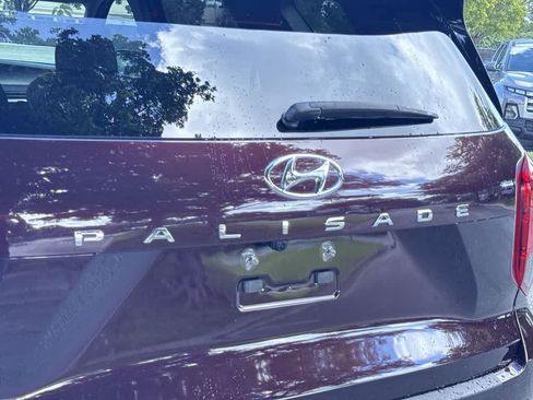 Used 2023 Hyundai Palisade Limited FWD image 10
