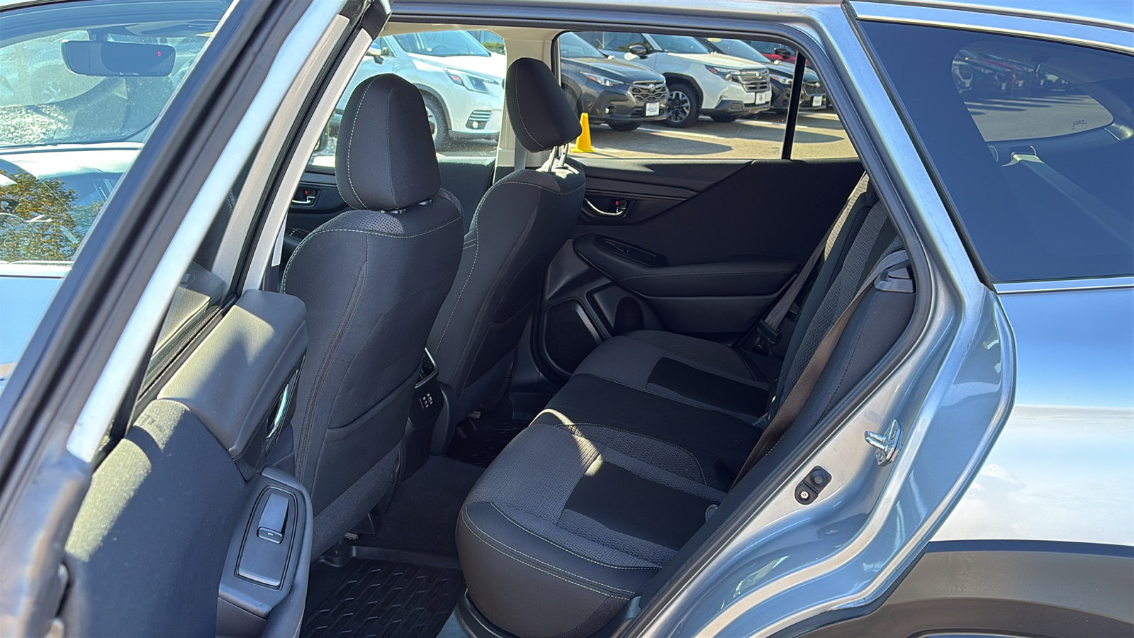 Used 2024 Subaru Outback Premium AWD/4WD image 22