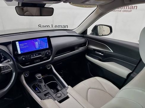 Used 2024 Toyota Grand Highlander FWD image 23