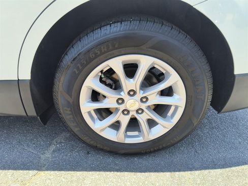 Used 2020 Chevrolet Equinox LT FWD image 10