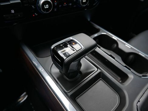 Used 2024 GMC Sierra 1500 SLT w/ SLT Premium Plus Package image 23