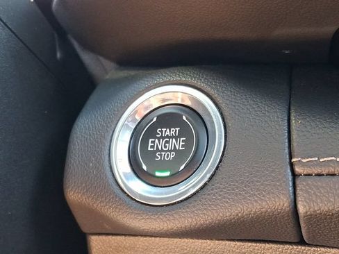 Certified 2023 Buick Envision Essence w/ Technology Package I AWD/4WD image 26