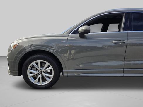 Used 2024 Audi Q3 2.0T Premium image 33