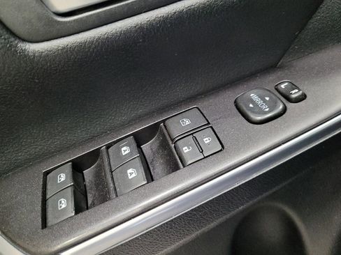 Used 2016 Toyota Camry LE FWD image 27