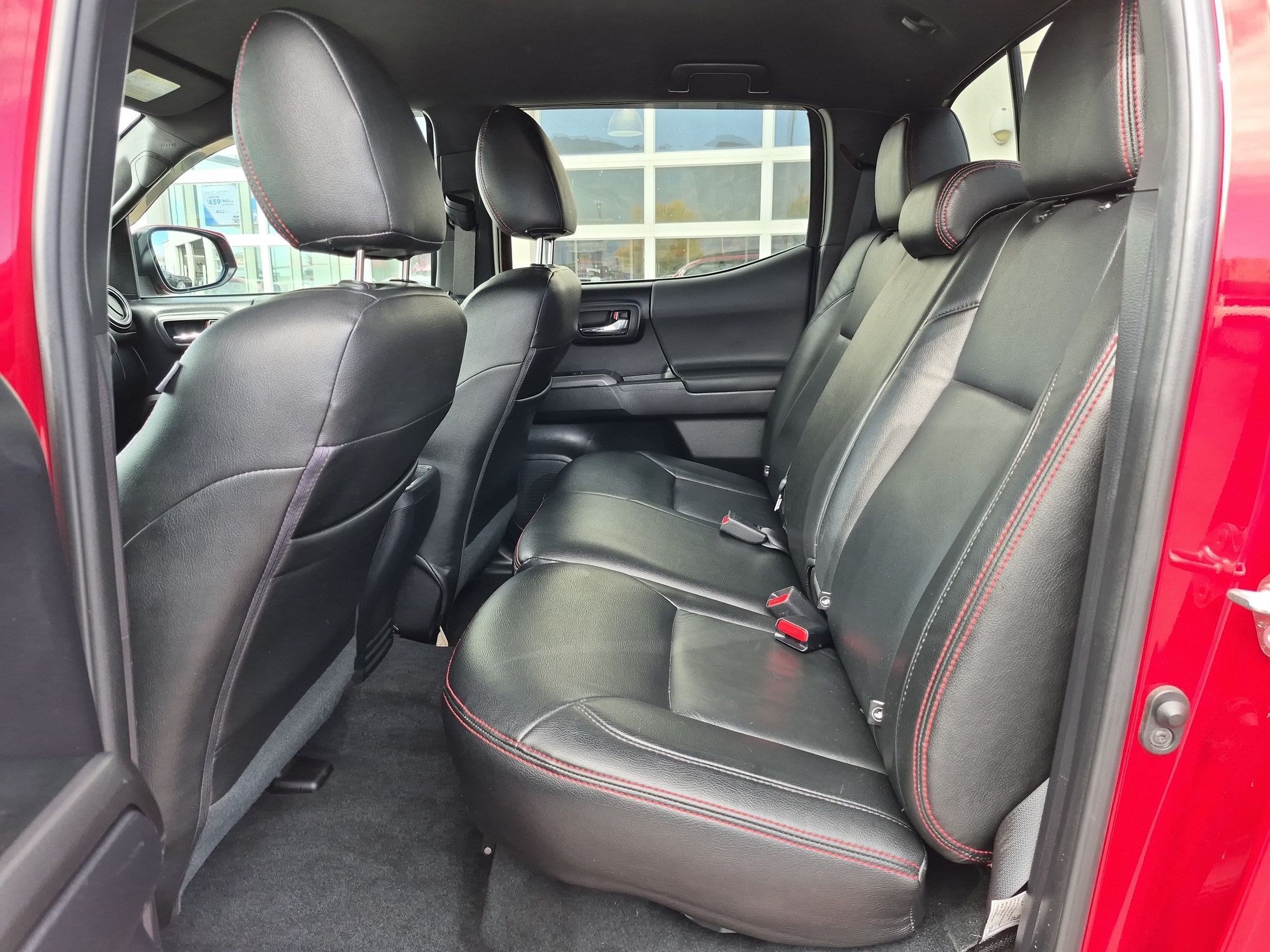 Used 2020 Toyota Tacoma TRD Off-Road w/ Technology Package AWD/4WD image 27