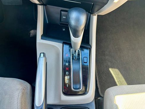 Used 2013 Honda Civic LX image 23