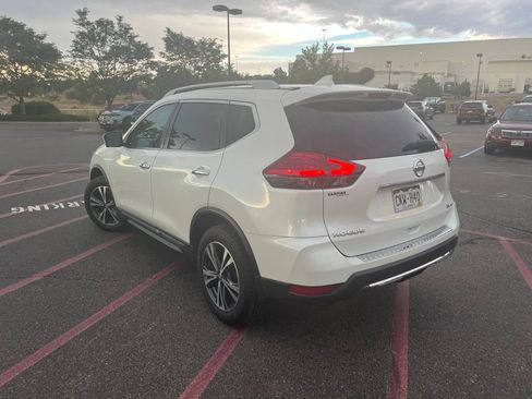 Used 2017 Nissan Rogue SL w/ SL Premium Package AWD/4WD image 4