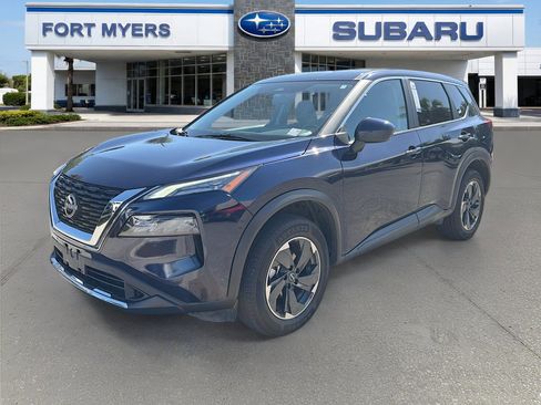 Used 2025 Nissan Rogue SV image 7