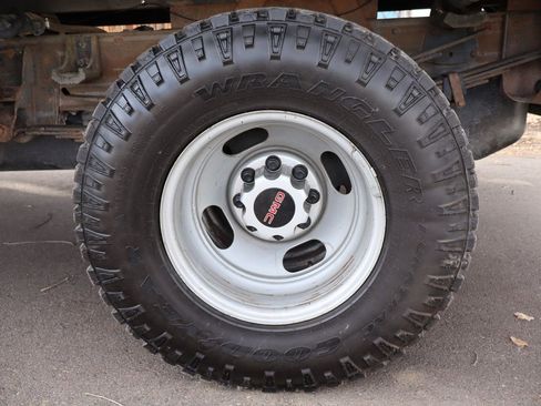 Used 2007 GMC Sierra 3500 W/T w/ Heavy-Duty Power Package image 34