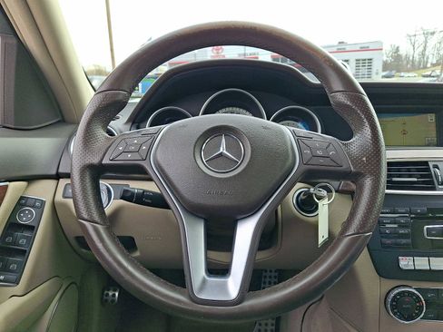 Used 2014 Mercedes-Benz C 300 Sport image 17
