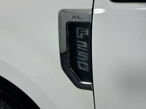 Used 2019 Ford F250 XL image 27