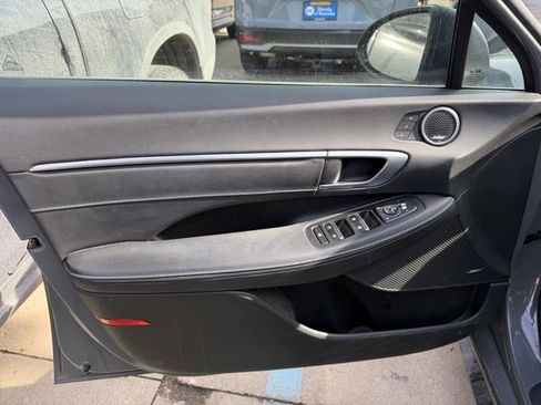 Used 2021 Hyundai Sonata Limited image 6