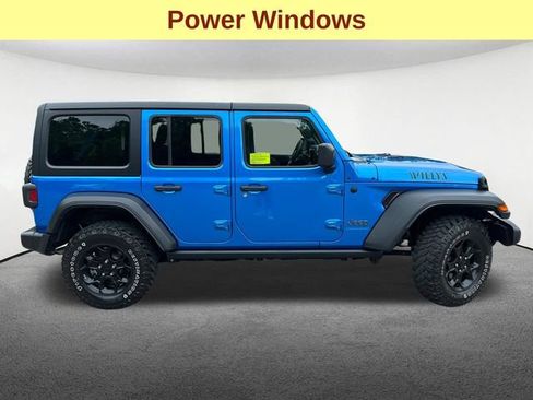 Used 2023 Jeep Wrangler Unlimited w/ Cold Weather Group AWD/4WD image 11