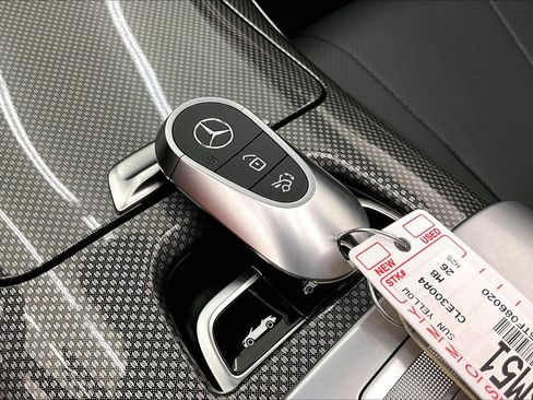 Used 2026 Mercedes-Benz CLE 300 4MATIC Cabriolet image 12