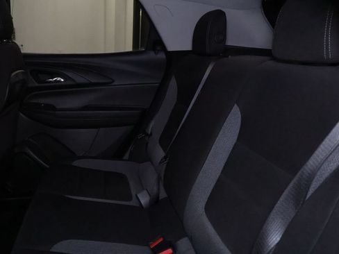 Used 2025 Chevrolet TrailBlazer LT AWD/4WD image 13