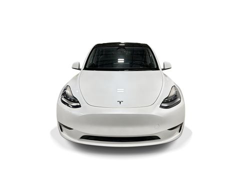 Certified 2023 Tesla Model Y AWD image 2