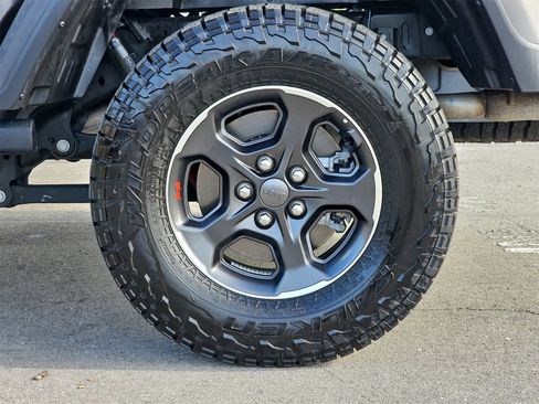 Used 2023 Jeep Gladiator Rubicon w/ Trailer Tow Package image 34