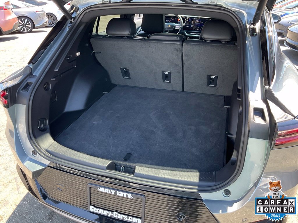 Used 2024 Chevrolet Equinox EV LT FWD image 8