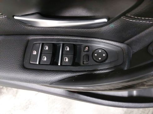 Used 2017 BMW 330i Sedan image 28