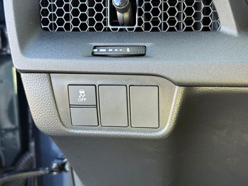 Certified 2025 Honda CR-V EX image 33