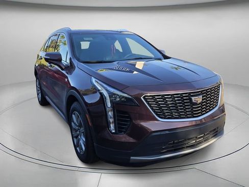 Used 2023 Cadillac XT4 Premium Luxury image 4
