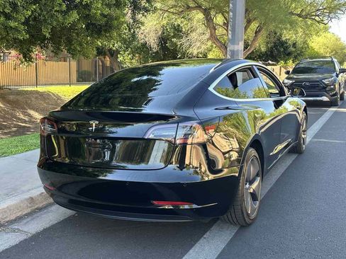 Used 2018 Tesla Model 3 Long Range RWD image 8