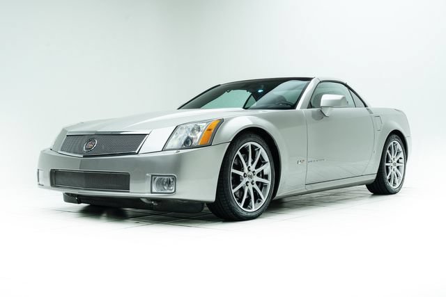 Used 2006 Cadillac XLR V RWD image 12