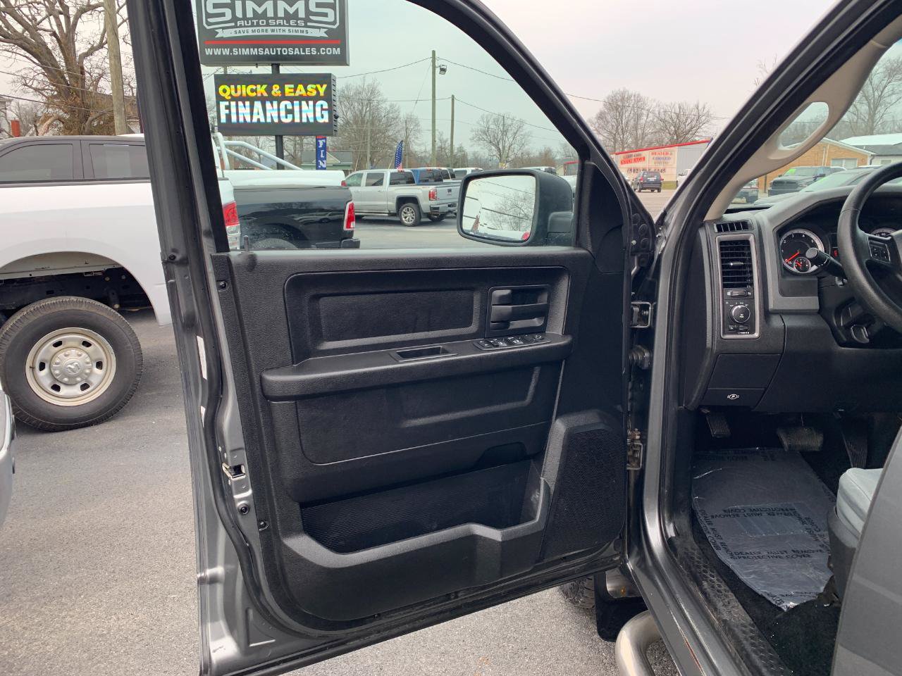 Used 2013 RAM 1500 Express AWD/4WD image 9