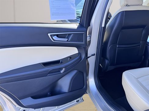 Used 2018 Ford Edge SEL w/ Equipment Group 201A image 14