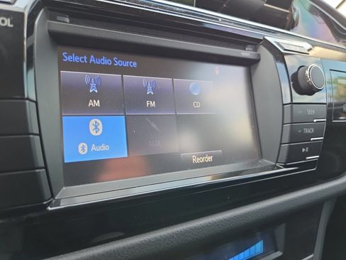 Used 2016 Toyota Corolla S FWD image 20