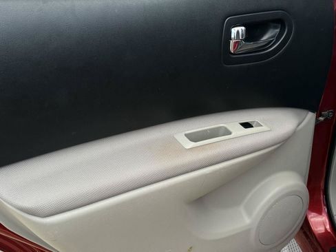 Used 2013 Nissan Rogue S w/ Special Edition Pkg FWD image 22
