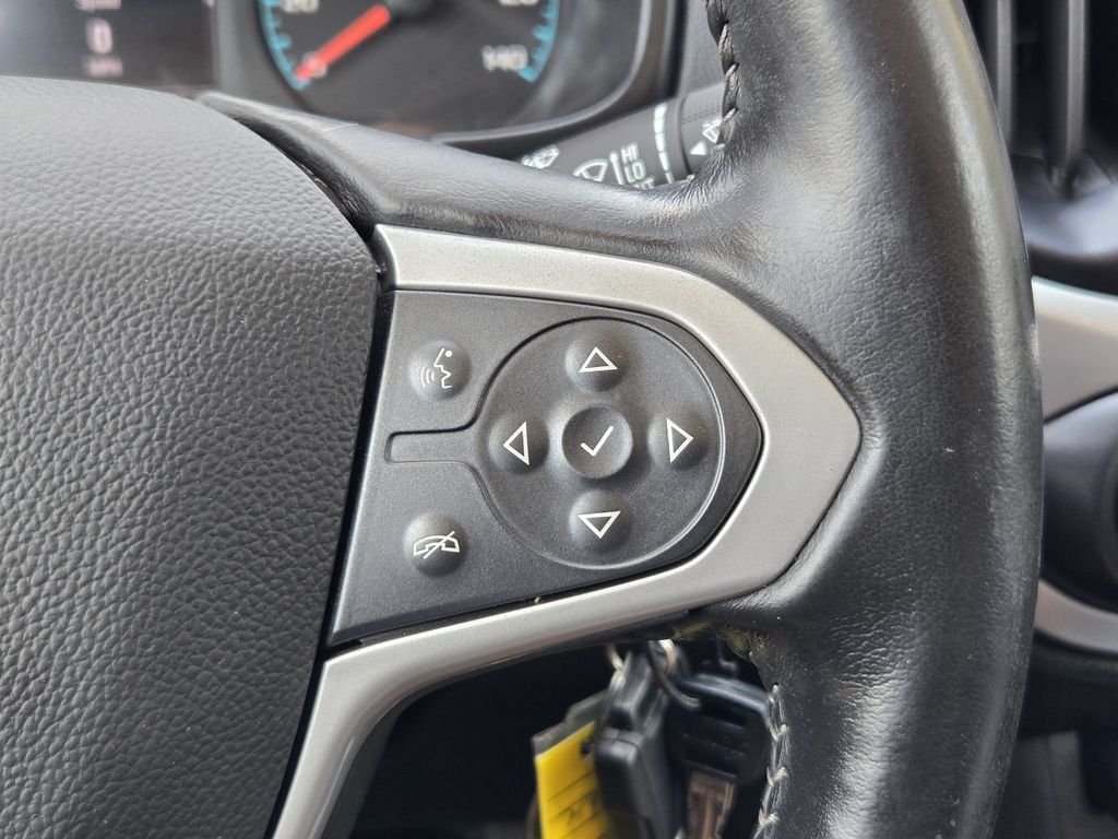 Used 2022 Chevrolet Colorado LT w/ Fleet Safety Package RWD image 28