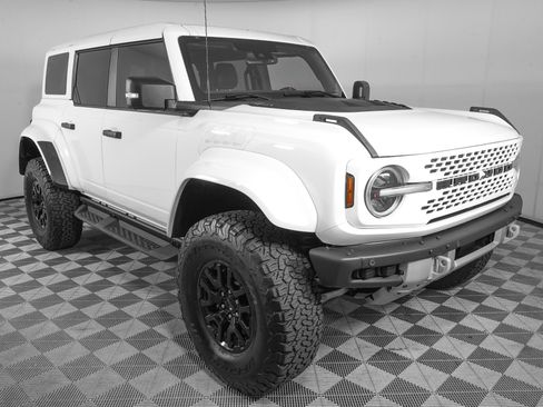Used 2025 Ford Bronco Raptor AWD/4WD image 2