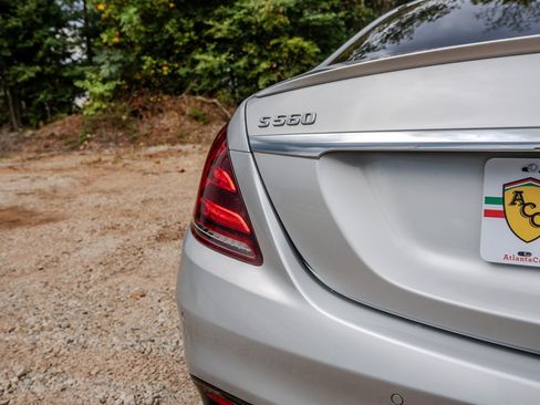 Used 2019 Mercedes-Benz S 560 Sedan w/ AMG Line Exterior image 10